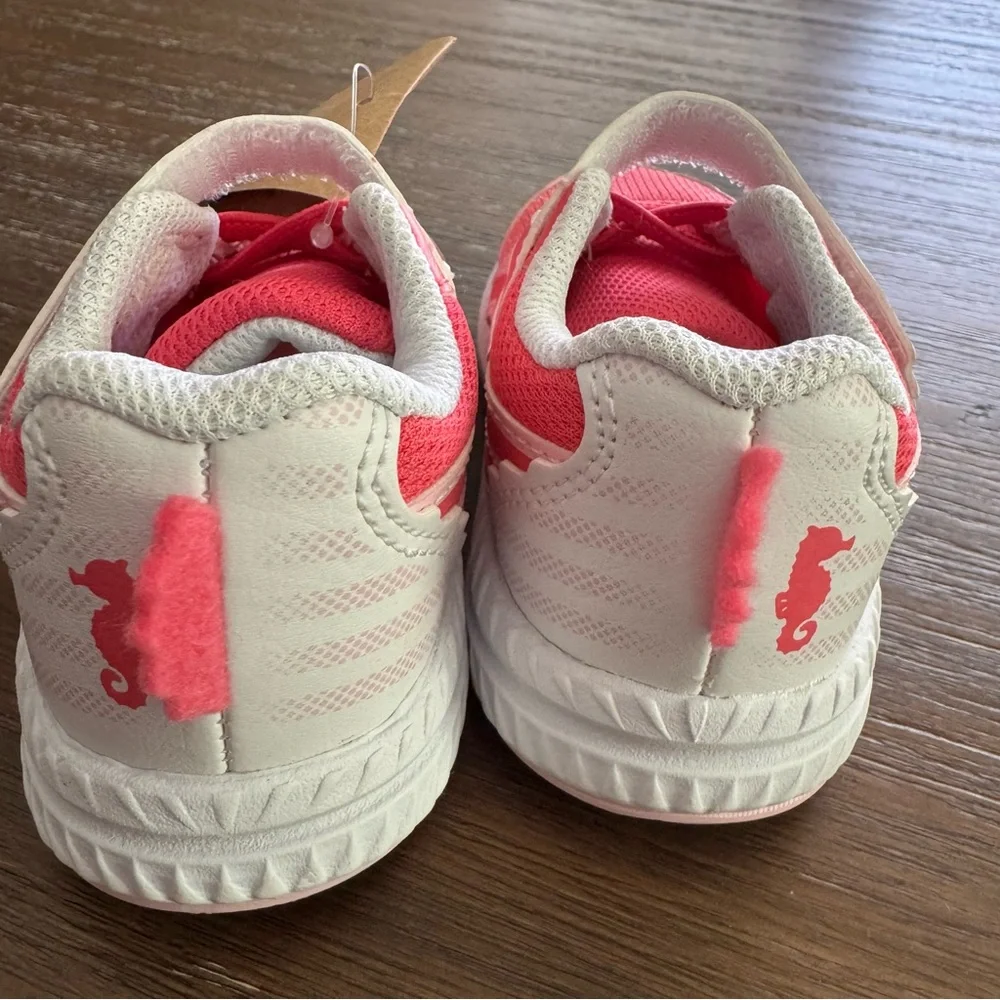 Asics contend td